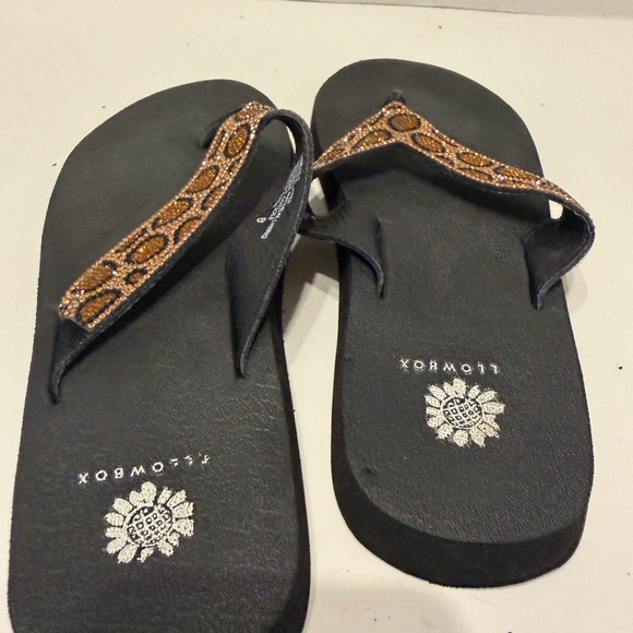 Yellow Box Black and Gold Sandals - Picture 4 of 6